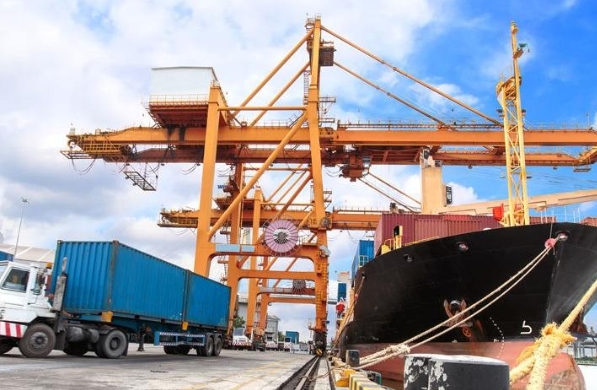 寧波海運公司為寧波的經(jīng)濟發(fā)展和對外貿(mào)易做出了重要貢獻