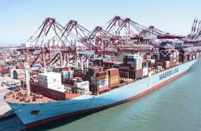 淺析國際航運(yùn)中心的建立對(duì)青島國際物流的影響