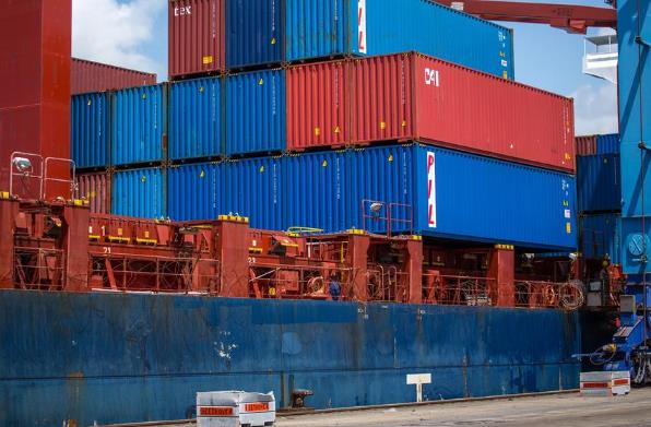 作為中國重要的海洋門戶城市，青島的海運代理行業起著重要的作用