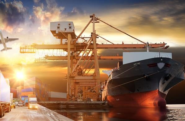 天津國際貨運的發(fā)展給城市帶來了巨大的經(jīng)濟效益