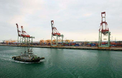 代理報(bào)關(guān)、報(bào)價(jià)和接收的注意事項(xiàng)包括以下幾個(gè)方面