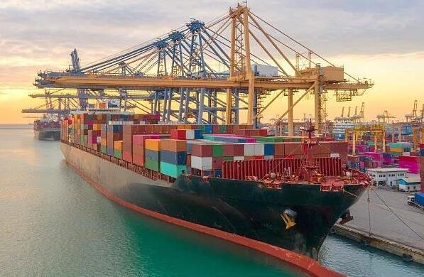 美國(guó)海運(yùn)物流面臨的挑戰(zhàn)是什么？應(yīng)對(duì)措施有哪些？
