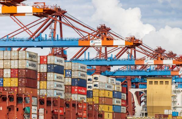 在國際貨運全球物流網絡崛起的進程中，科技創新是關鍵推動因素之一