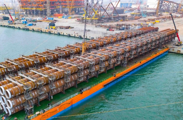 對(duì)未來的挑戰(zhàn)和機(jī)遇，國(guó)際貨代行業(yè)需要不斷創(chuàng)新和發(fā)展