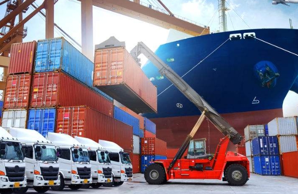 未來貨代物流行業(yè)將繼續(xù)為全球經(jīng)濟(jì)的繁榮和發(fā)展貢獻(xiàn)更多力量