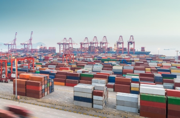 隨著市場需求的不斷變化，加拿大貨代行業正經歷著一場深刻的革新