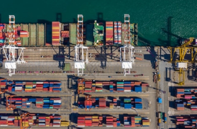 上海國際物流將繼續(xù)引領(lǐng)潮流，為全球經(jīng)濟發(fā)展貢獻更大力量