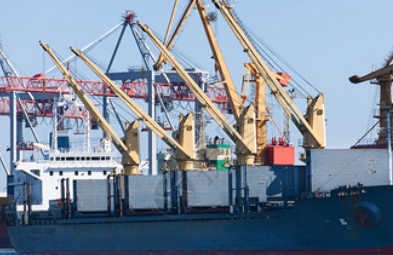 國際貨代公司在應(yīng)對市場變化時(shí)，國際貨代公司如何應(yīng)對市場變化？